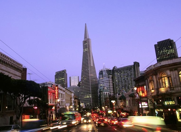 TransAmerica Pyramid - Night view