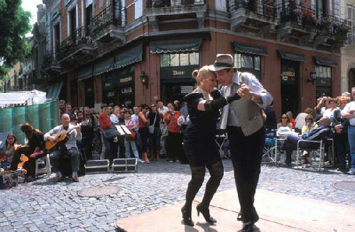 San Telmo - Dancing tango in San Telmo district