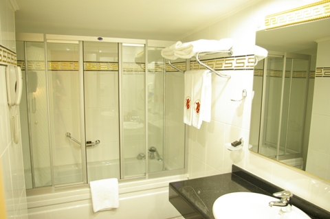 Bilem High Class Hotel - Bathroom