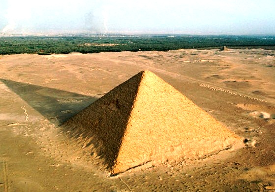 The Red Pyramid - Fantastic structure