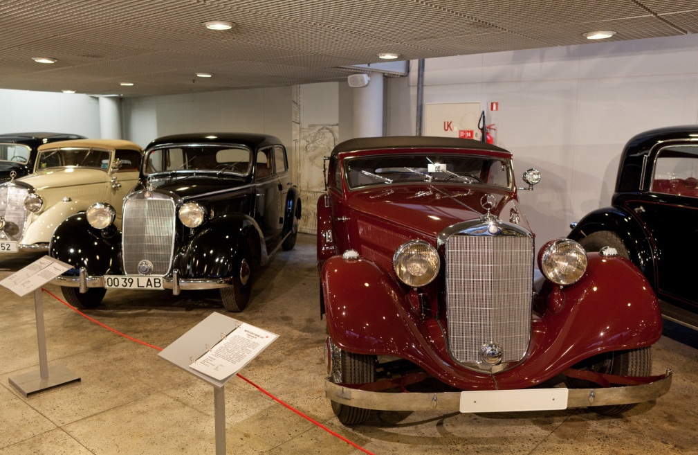 Riga Motor Museum - Large exhibition